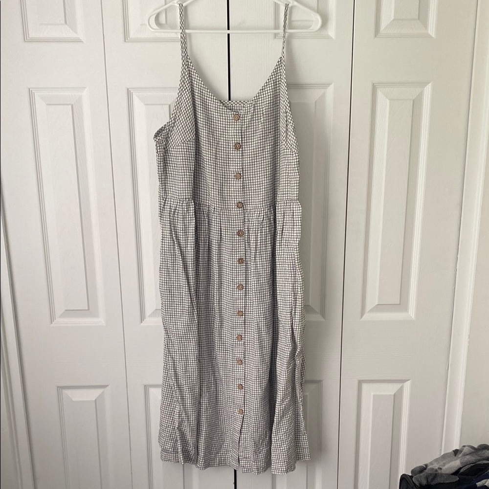 No Perfect Linen dress